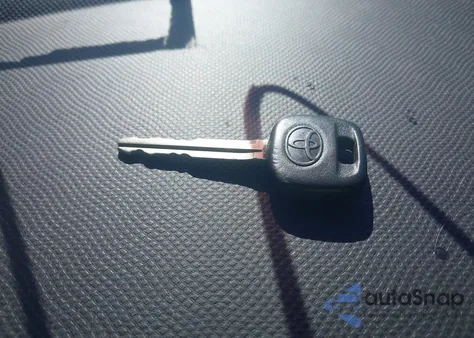 2007 Toyota Yaris из США, поврежденный, VIN JTDJT923475103104